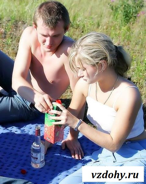 Голый пьяный секс на природе Голый пьяный секс на природе