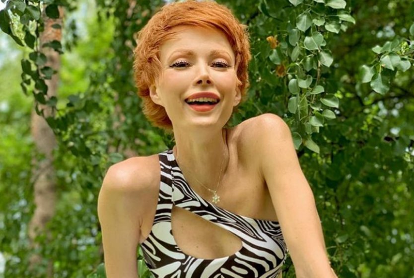 Елена-Кристина лебедь аниме
