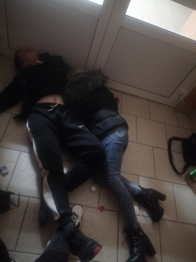 Пьяные голые студентки в общаге
