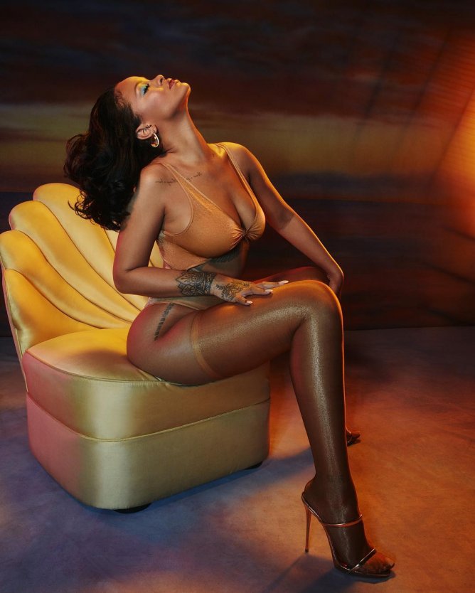 Рианна ( Робин Рианна Фенти ) nude