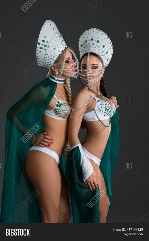 Кокошник с мехом