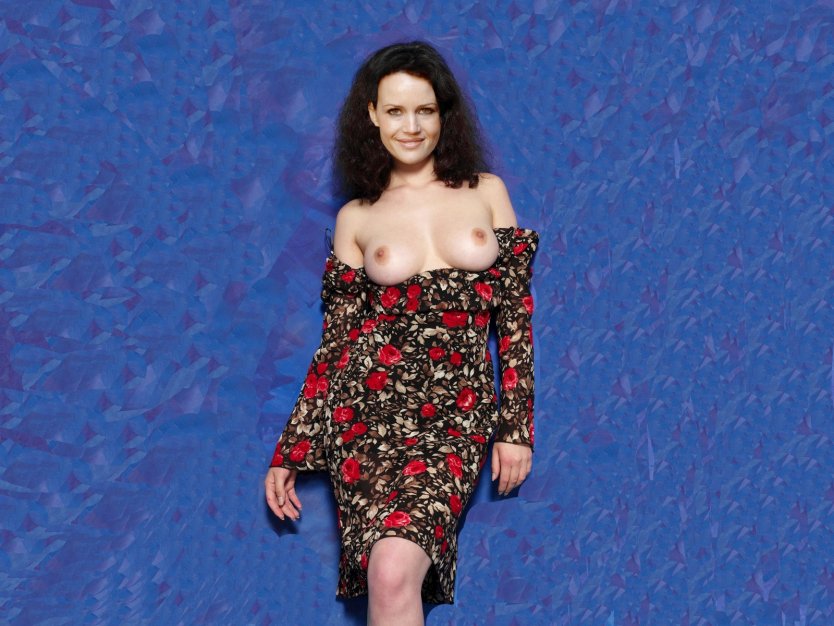 Карла Гуджино поцелуй Иуды nude