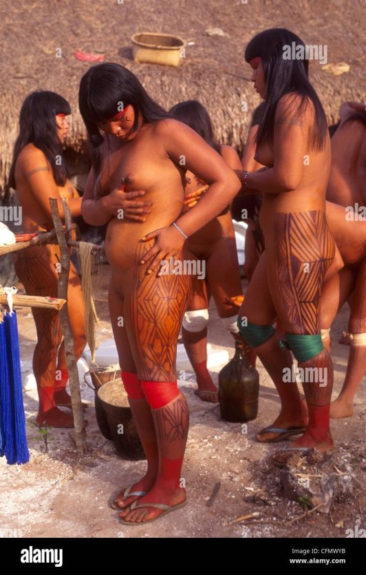 Индейцы с реки Xingu Бразилия