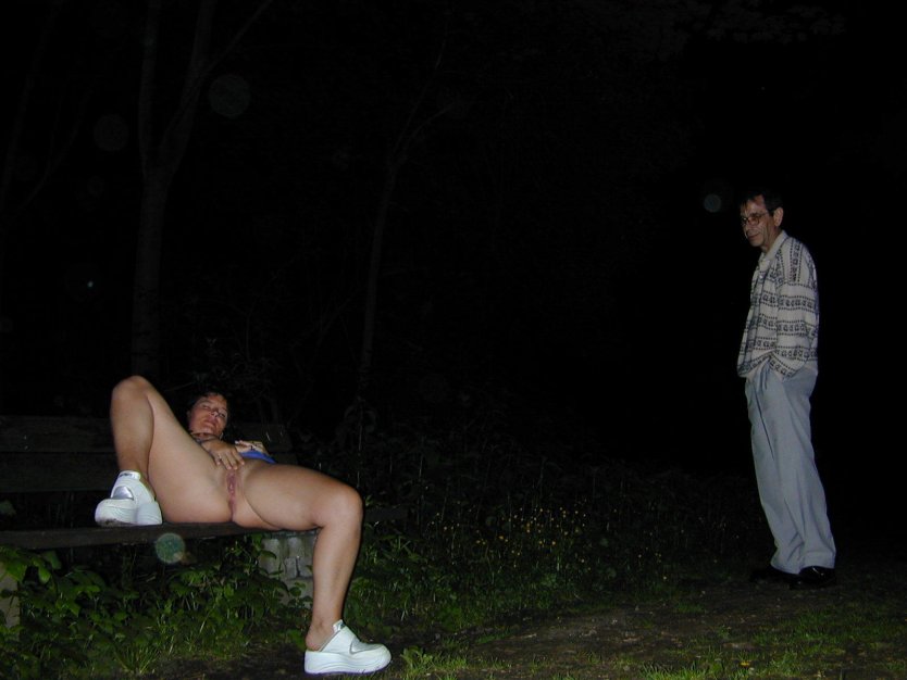 Ню на природе ночью частное